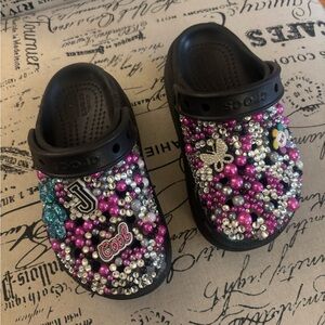 Kids Beaded Clogs - Black and Pink